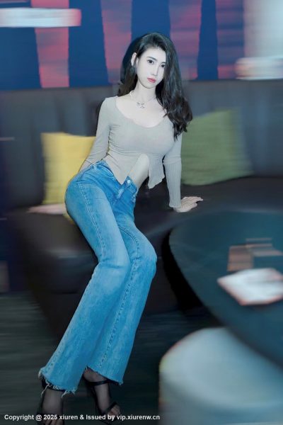 梦心玥最新写真图集：秀人网惊艳视觉盛宴